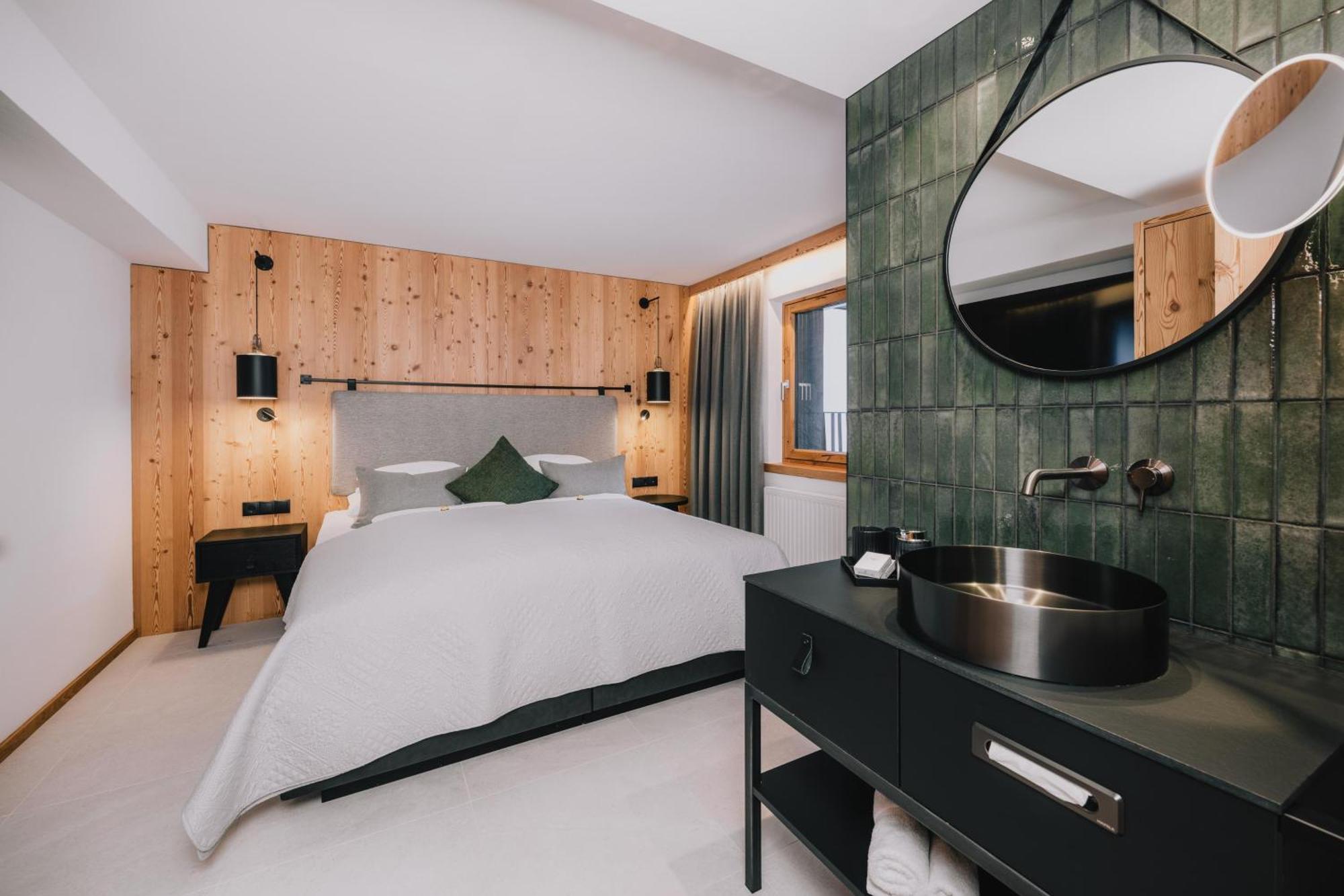 Alpinlounge Raetia Appartements Ισγκλ Εξωτερικό φωτογραφία