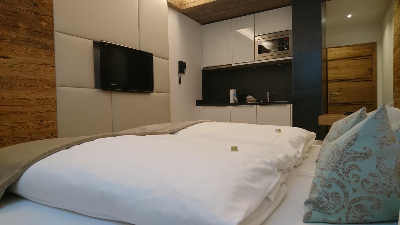 Alpinlounge Raetia Appartements Ισγκλ Εξωτερικό φωτογραφία