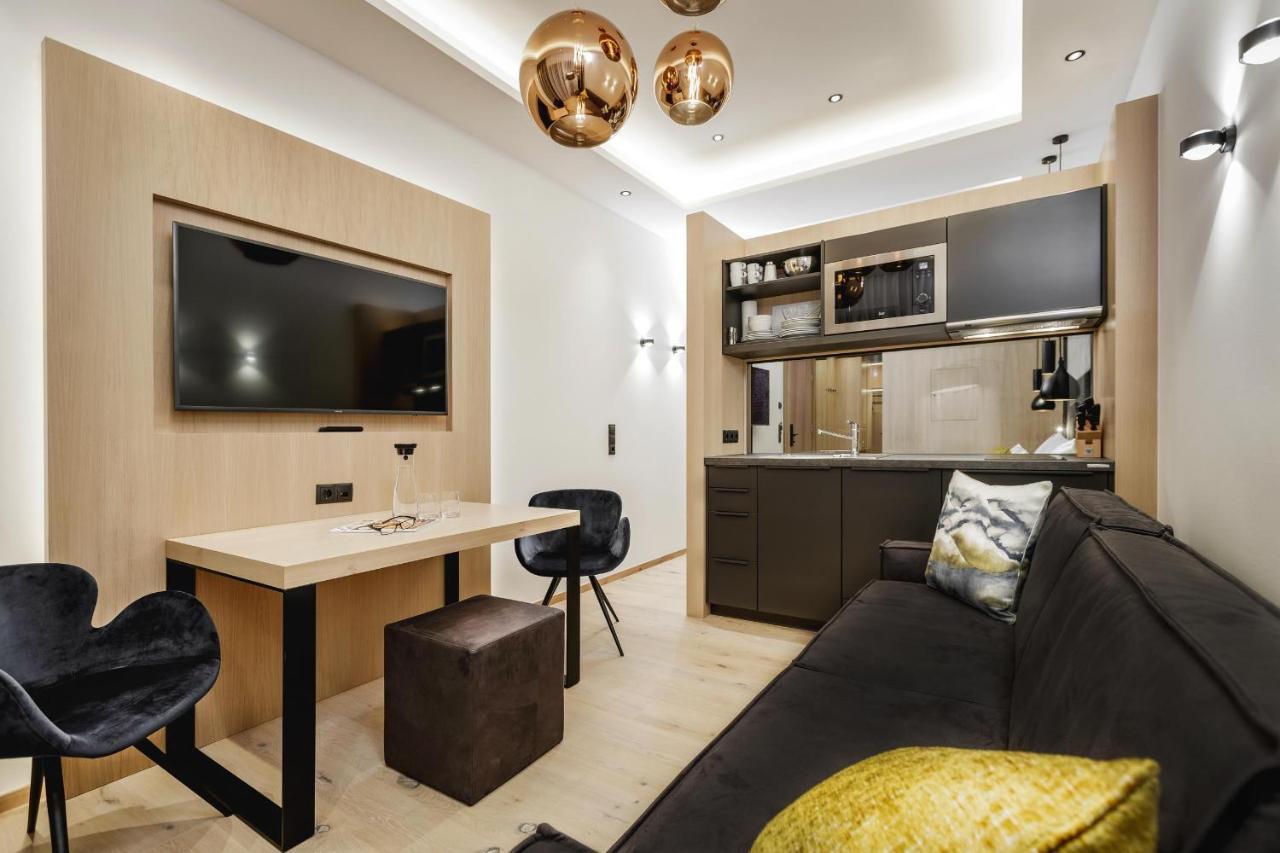 Alpinlounge Raetia Appartements Ισγκλ Εξωτερικό φωτογραφία